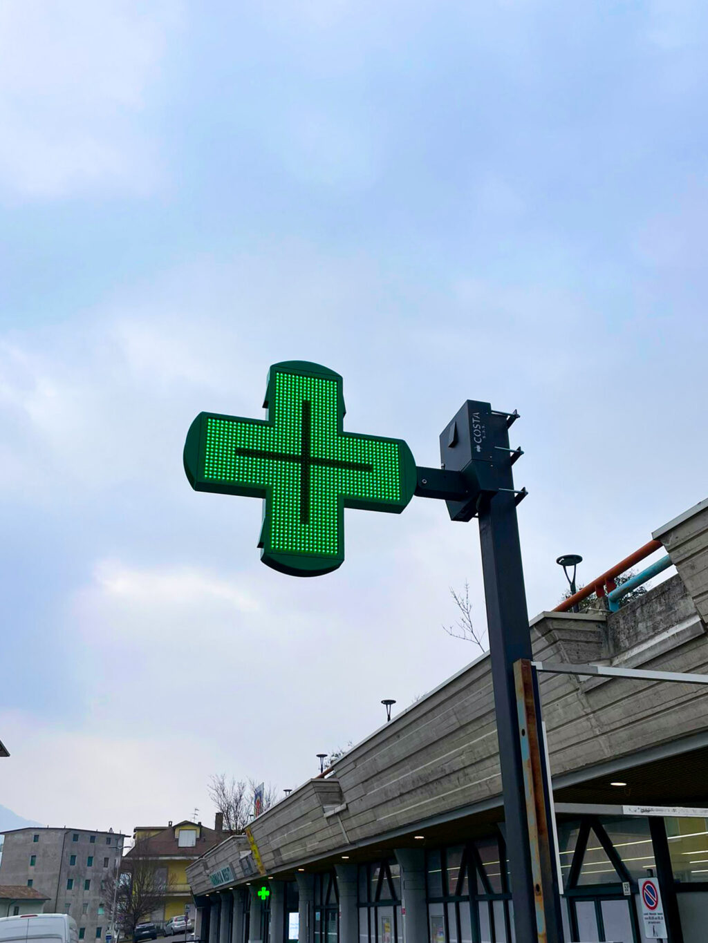 Croce a LED GREEN: Farmacia Mesiti