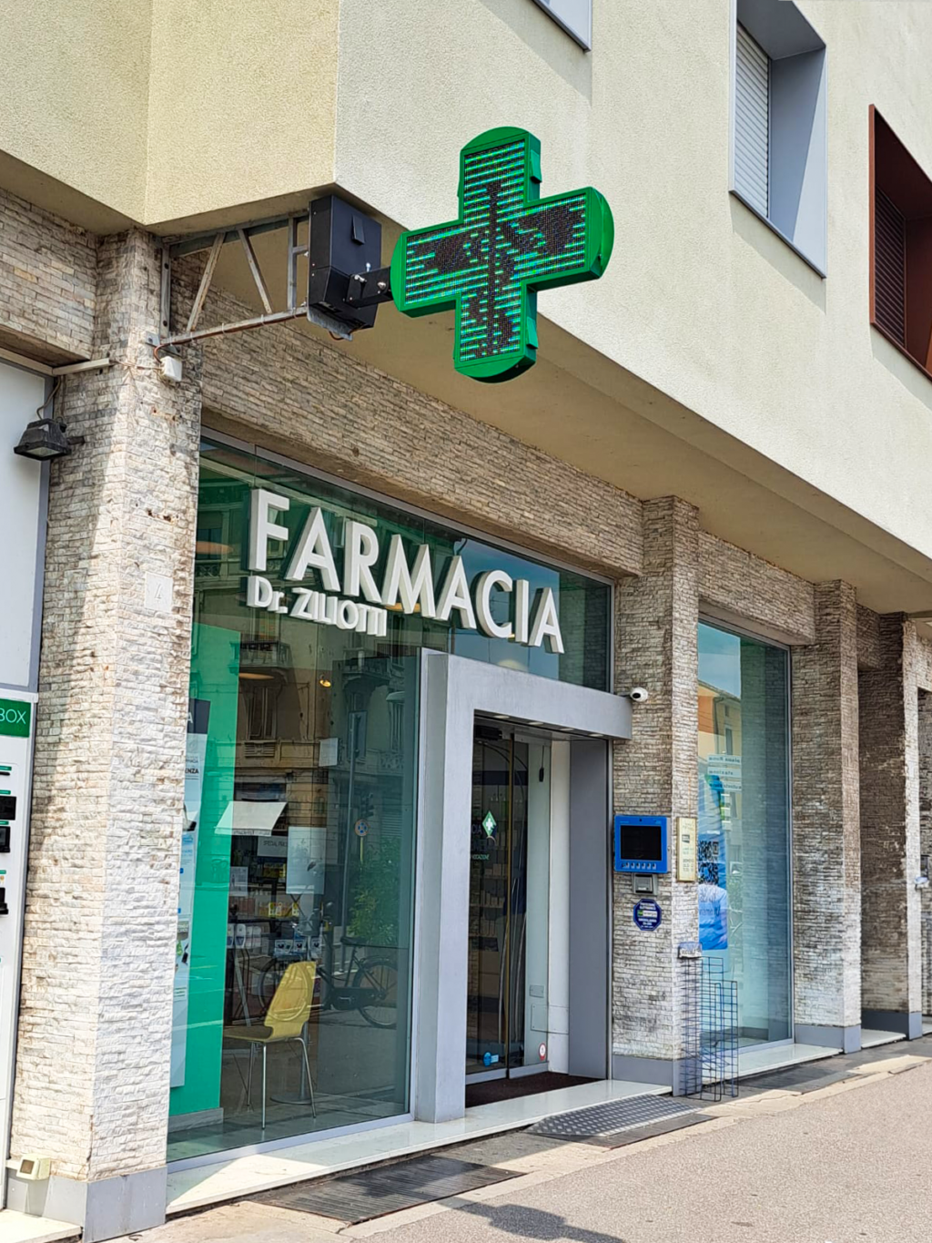 Croce a LED GREEN: Farmacia Ziliotti