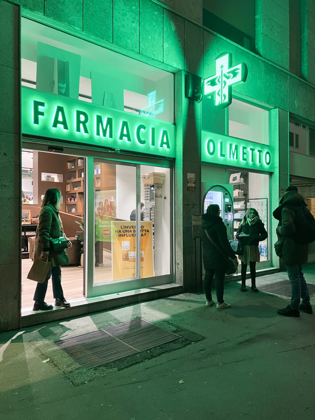 Insegna e due croci a LED GREEN: Farmacia Olmetto