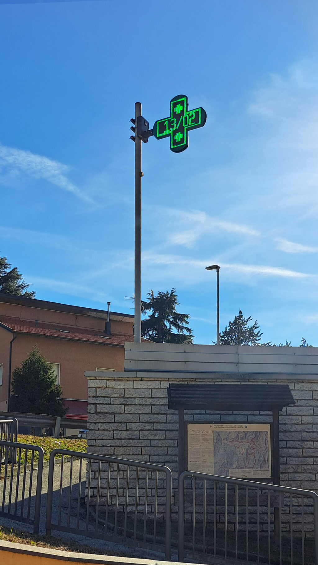 Croce a LED GREEN: Farmacia Santo Stefano