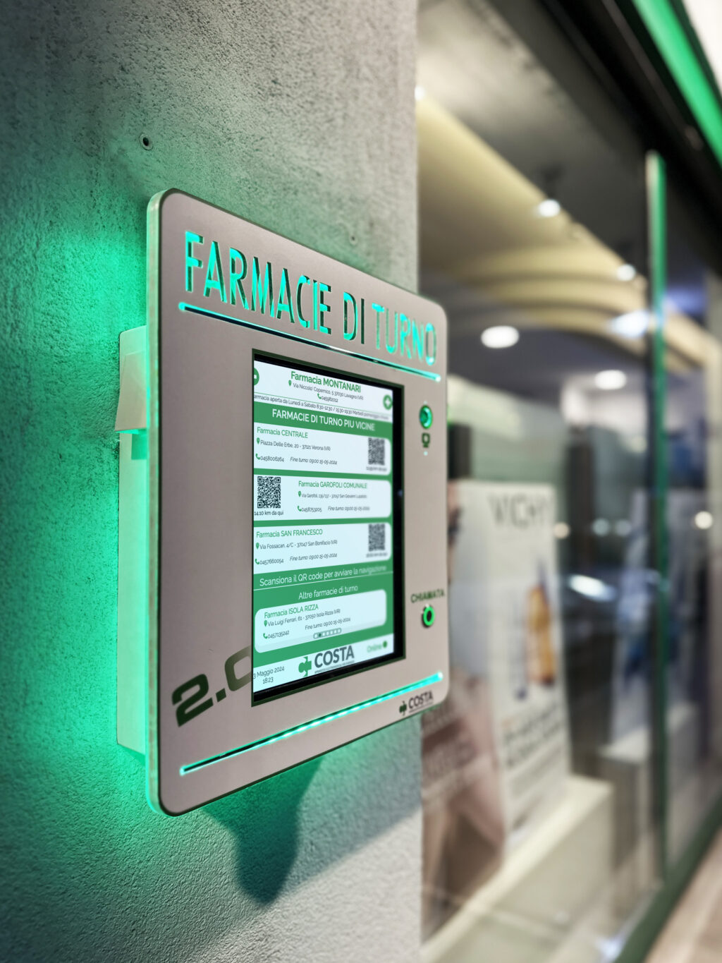 Bacheca dei turni SIMPLY LED: Farmacia Montanari