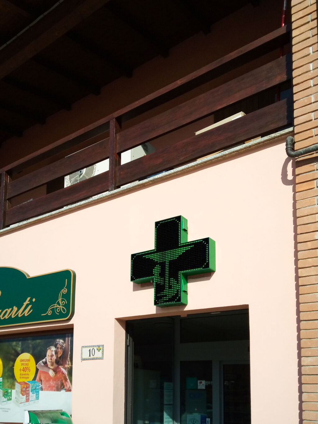 Croce a LED ECO 80: Farmacia DeQuarti